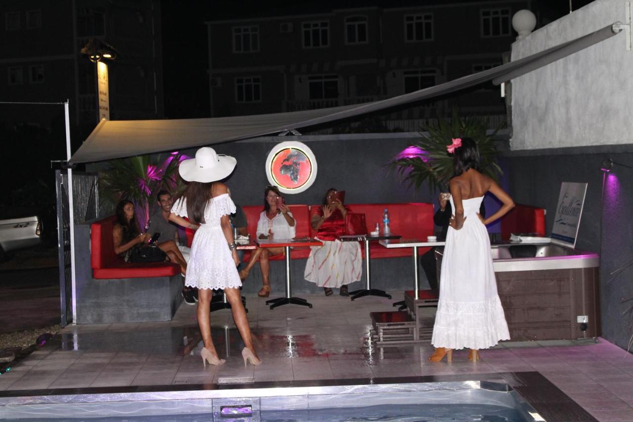Le Pole Otel Grand-Baie Dış mekan fotoğraf